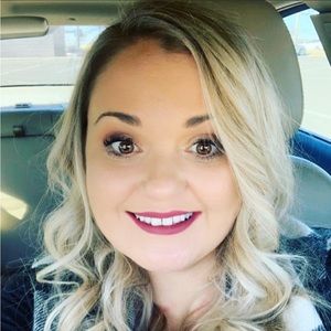 Meet your Posher, Krystal